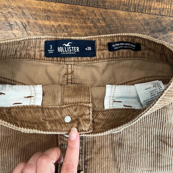 Hollister Brown Corduroy Button-Up Mini Skirt - Picture 2 of 3